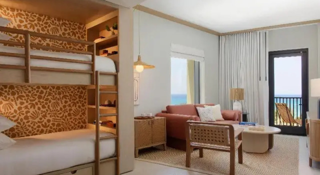 Люкс Hotel Indigo Grand Cayman by IHG
