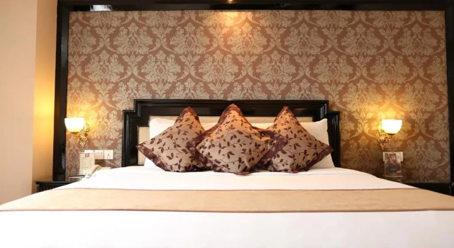 Двухместный полулюкс Golden Boutique Hotel Melawai