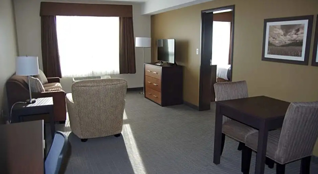Двухместный люкс c 1 комнатой Best Western Plus Lacombe Inn and Suites