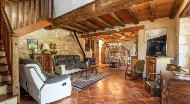 House With 6 Bedrooms in Thenac , With Private Pool, Furnished Garden and Wifi