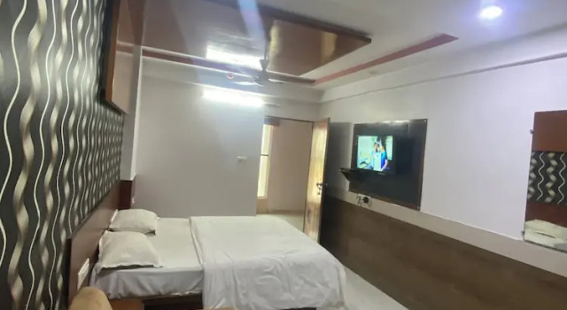 Hotel Anand Palace Inn, Buchen Sie Hotel Ahmadabad 