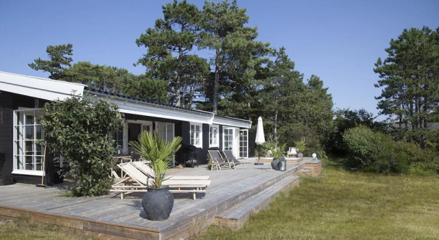 Stunning Ocean View and Private Beach, Book Vacation Home Lumsås Zealand