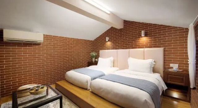 Семейный люкс 92 Castle Villa Hotel