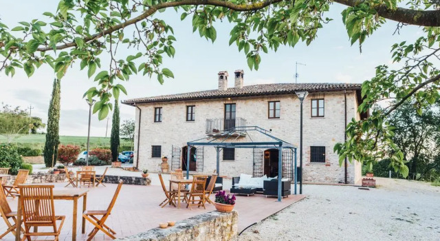 Casale Il Pisciarello, Varaa Hotelli Massa Martana Umbria