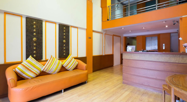 Asia Inn Bangkok, Забронировать Отель Отели Бангкока с завтраком, рядом с Торговый центр Гейсорн Амарин, Завтраки