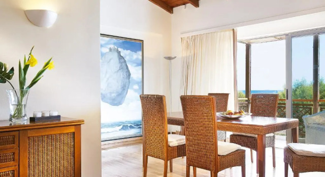 Бунгало люкс с 2 комнатами с видом на море Grecotel LUXME Dama Dama