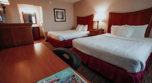 Двухместный номер Standard Lamplighter Inn & Suites - North
