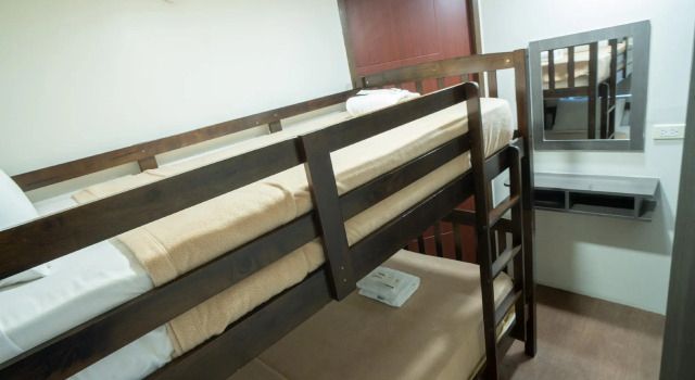 Люкс с 3 комнатами Gilmore Tower Suites By SMS Hospitality