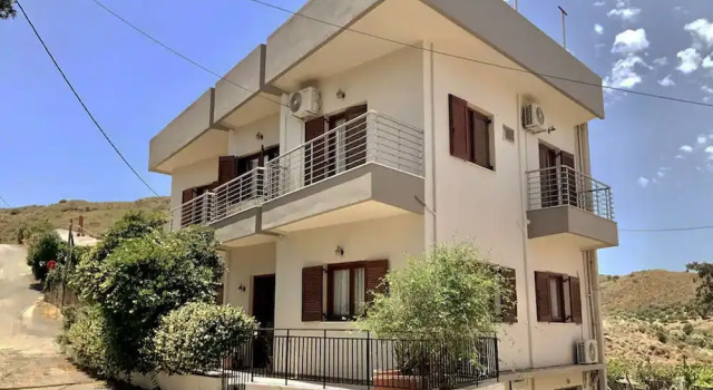 "amazing House Filippous Crete", Забронировать Дом для отпуска Коттеджи Центрального Крита, Коттедж