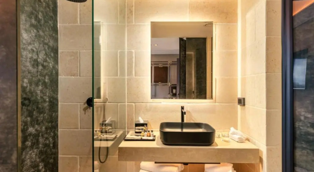 Номер Standard Brown Mamilla, a member of Brown Hotels