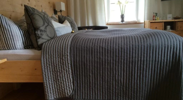 Bnb44 Only Rooms No Breakfast (Adults Only), Rezerwuj Hotel Hotele w Tyrol z parkingiem, Parking