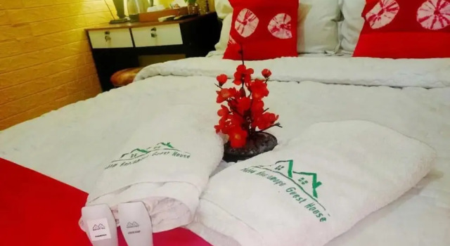 Charming Deluxe Room With Ac and Wifi, Book Hotel Bogor 