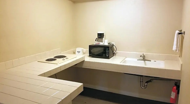Двухместный люкс Mission Inn and Suites
