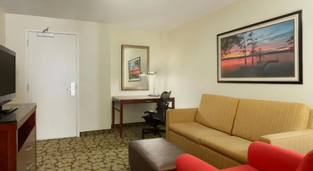 Полулюкс Hilton Garden Inn West Monroe