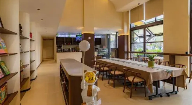 Quxiang Yazhu Chufeng Courtyard Homestay (Jiuge Alley)