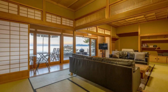 Toya cliff House, Buchen Sie Ferienhaus Villen in Toyako, Villa