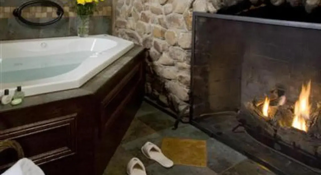 Люкс Deluxe Hilltop Manor B&B