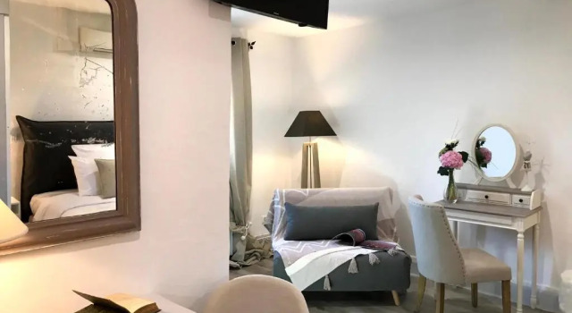 Номер Deluxe HOSTELLERIE DES BICHONNIERES