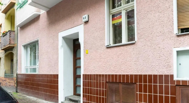 Cozy 2 room apartment next to Hermannstraße, Varaa Huoneisto Berliini Saksa, lähellä Leinestrasse