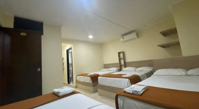 Четырёхместный номер Standard Hotel Ruiseñor Itagui