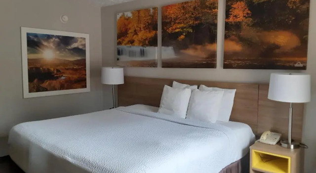 Номер Standard Days Inn by Wyndham Cookeville