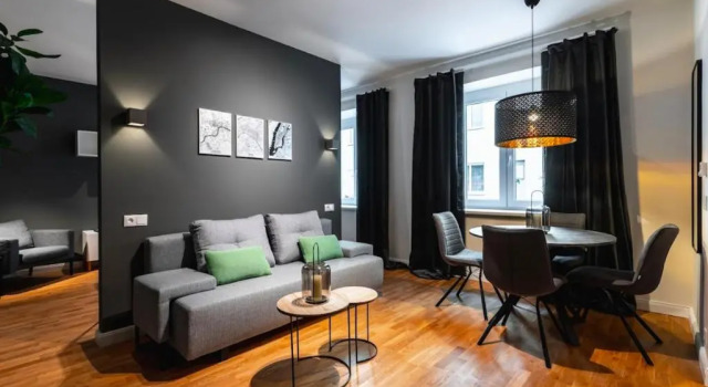 Апартаменты Authentic apartment next to Schwedenplatz