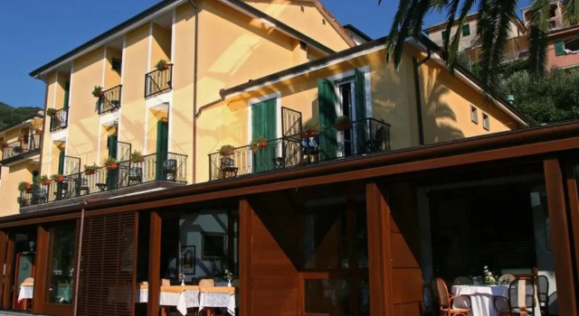 Hotel Della Baia, Prenota Hotel Portovenere Cinque Terre