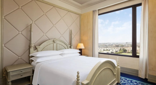 Двухместный люкс Royal Corner Sheraton Grand Palace Indore