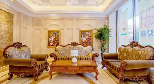 Vienna 3 Best Hotel Shenzhen Guanlan Golf, Rezerwuj Hotel Hotele w Shenzhen z parkingiem, Parking