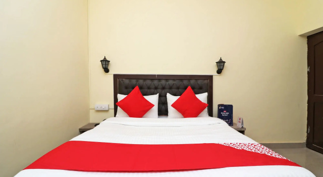 OYO 17171 Sandhya Guest House