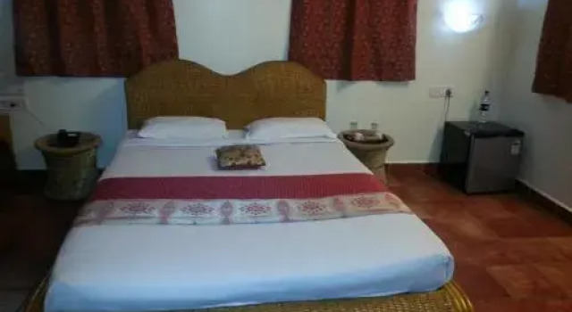 Heritage Resort, Varaa Lomakeskus Hotellit New Delhi uima-altaalla, Uima-allas
