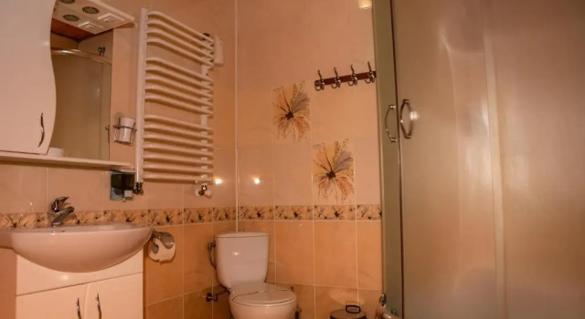 Zatyshok nad Prutom, Prenota Hotel Hotel a Ivano-Frankovsk con parcheggio, Parcheggio