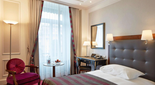 Hotel Schweizerhof Zürich, Забронировать Отель 01. Старый город Цюриха - Центр города Цюрих, рядом с Zurich Christmas Market