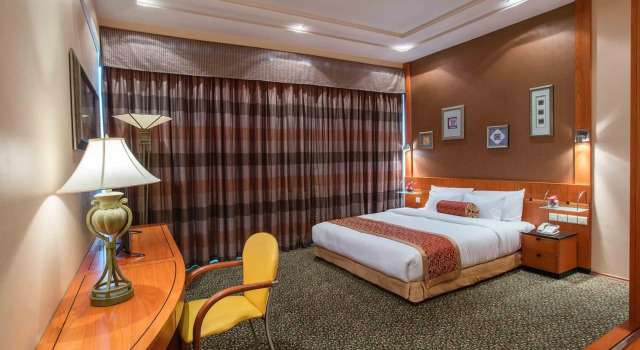 Gulf Court Hotel