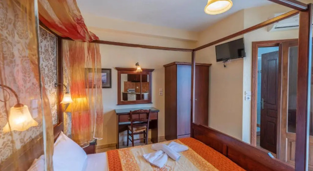 Студия Hotel Hera