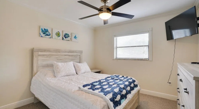 2 Mi to Bonita Beach: Bbq-ready Townhome!
