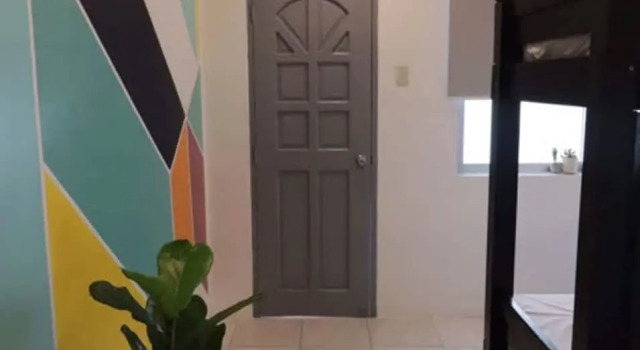 Кровать в общем номере (женский номер) Ola Hostel Manila