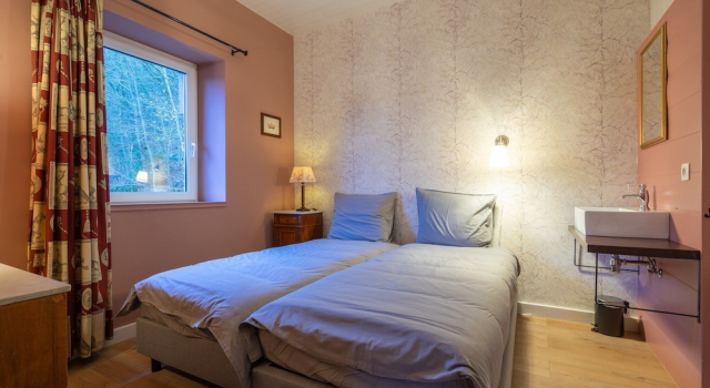 Elegant Castle for 12 Guests