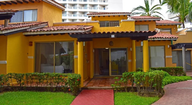 Aca Suites Ixtapa