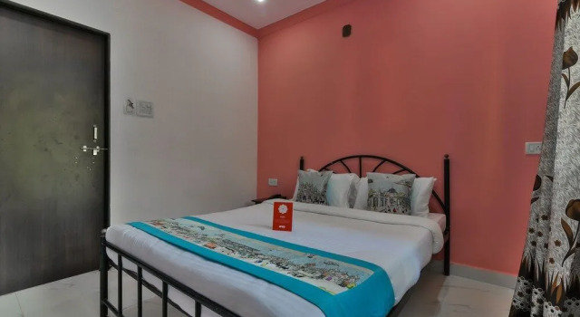 OYO 11525 Queen Of Queens Standard, Book Hotel Hotels in Goa with a Pool, Swimming Pool