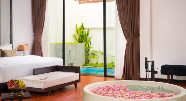 Семейный люкс с 2 комнатами The Embassy Angkor Resort & Spa