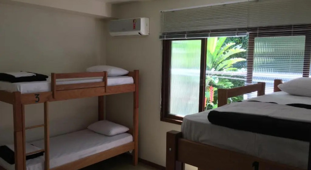 Кровать в общем номере (мужской номер) Hostel Berghaus