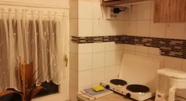 Elizabeth Apartmanház, Забронировать Отель Отели Вашего с парковкой, Парковка