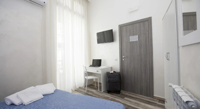 Номер Standard Napoli Garibaldi Square