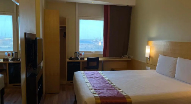 Двухместный номер Premium с видом на гавань Ibis Yanbu