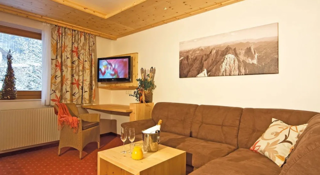 Двухместный номер Standard с балконом и с видом на горы Landhotel Alpenhof Filzmoos