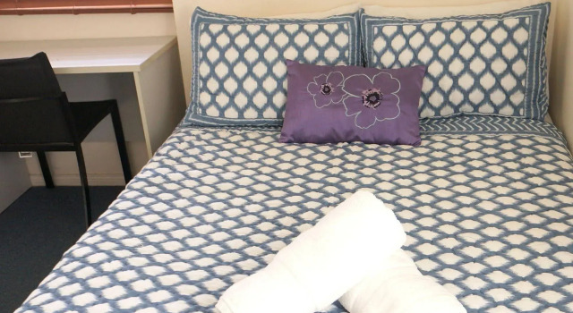 Ellies Guest House, Забронировать Отель Отели Брисбна 3 звезды, рядом с Паромный терминал Mowbray Park, 3*
