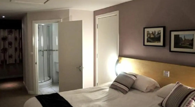 Номер Standard Royal George Hotel
