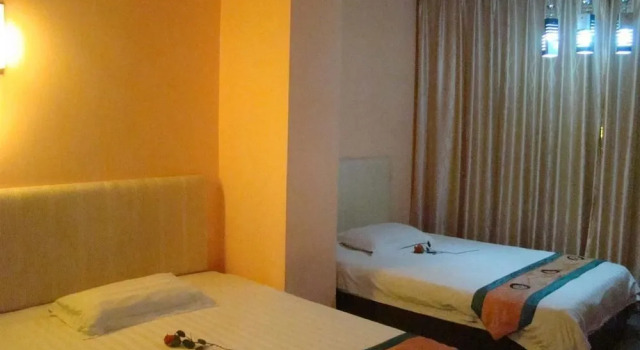 Huayuan Hotel, Rezervasyon Otel Guangdong otoparklı oteller, Otopark