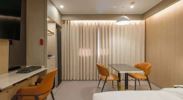 Номер Standard Urban Brown Hotel